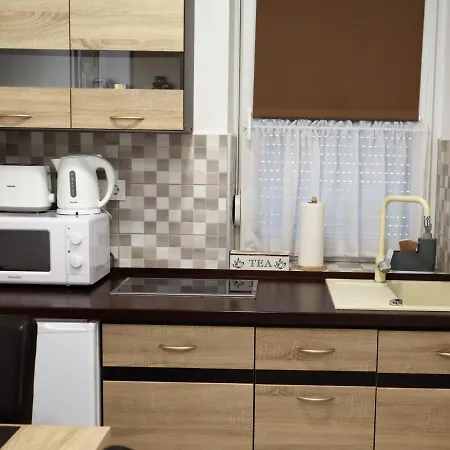 Apartament Wolf House *