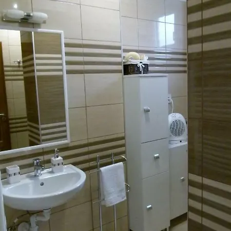 Apartament Wolf House *