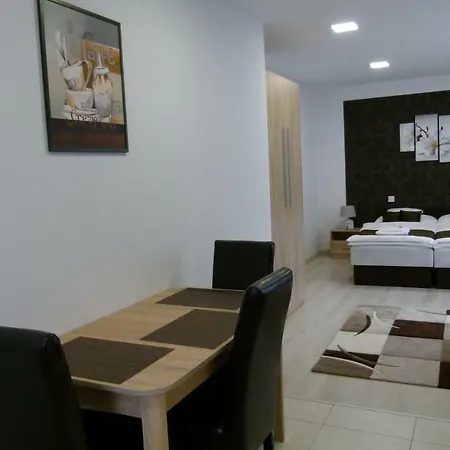 Apartament Wolf House Zalaegerszeg